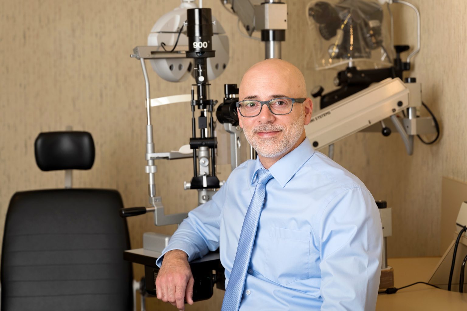 About Us - Elmwood Eye Center - Optometrist, Ophthalmologist, Eye exams